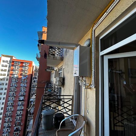 Appartement Мой Дом à Batoumi Extérieur photo