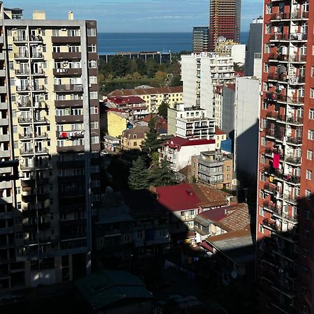 Appartement Мой Дом à Batoumi Extérieur photo