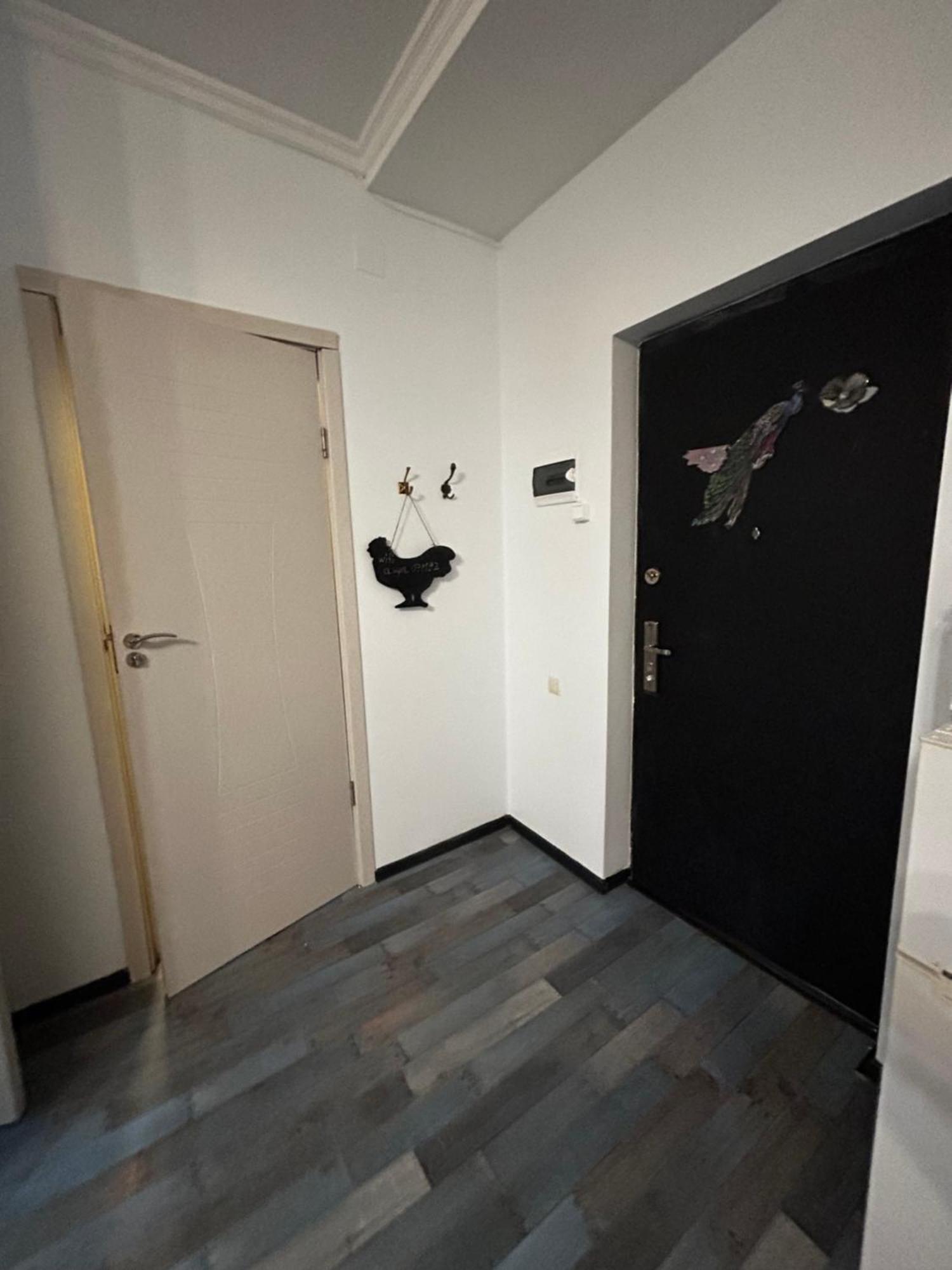 Appartement Мой Дом à Batoumi Extérieur photo
