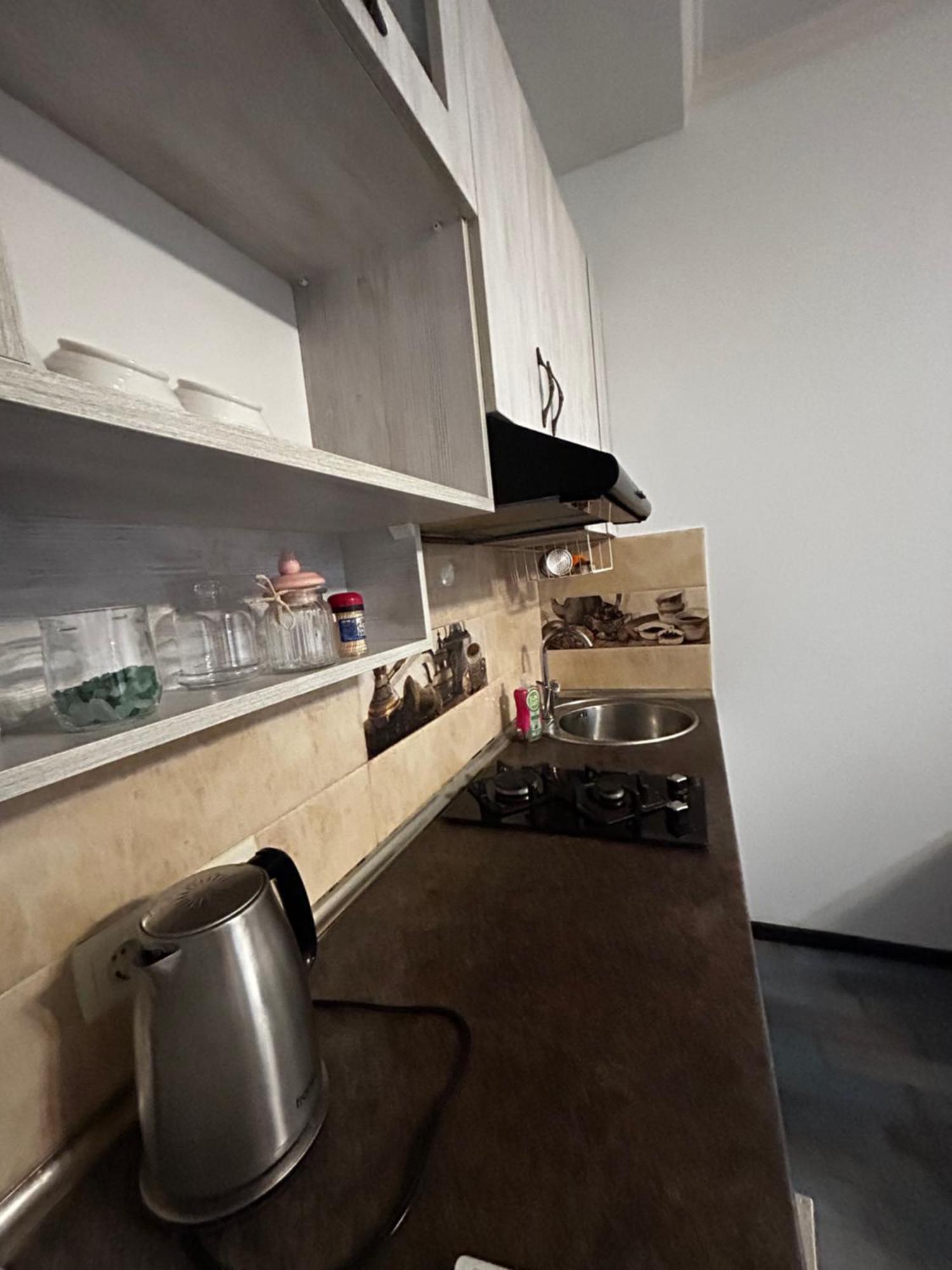 Appartement Мой Дом à Batoumi Extérieur photo