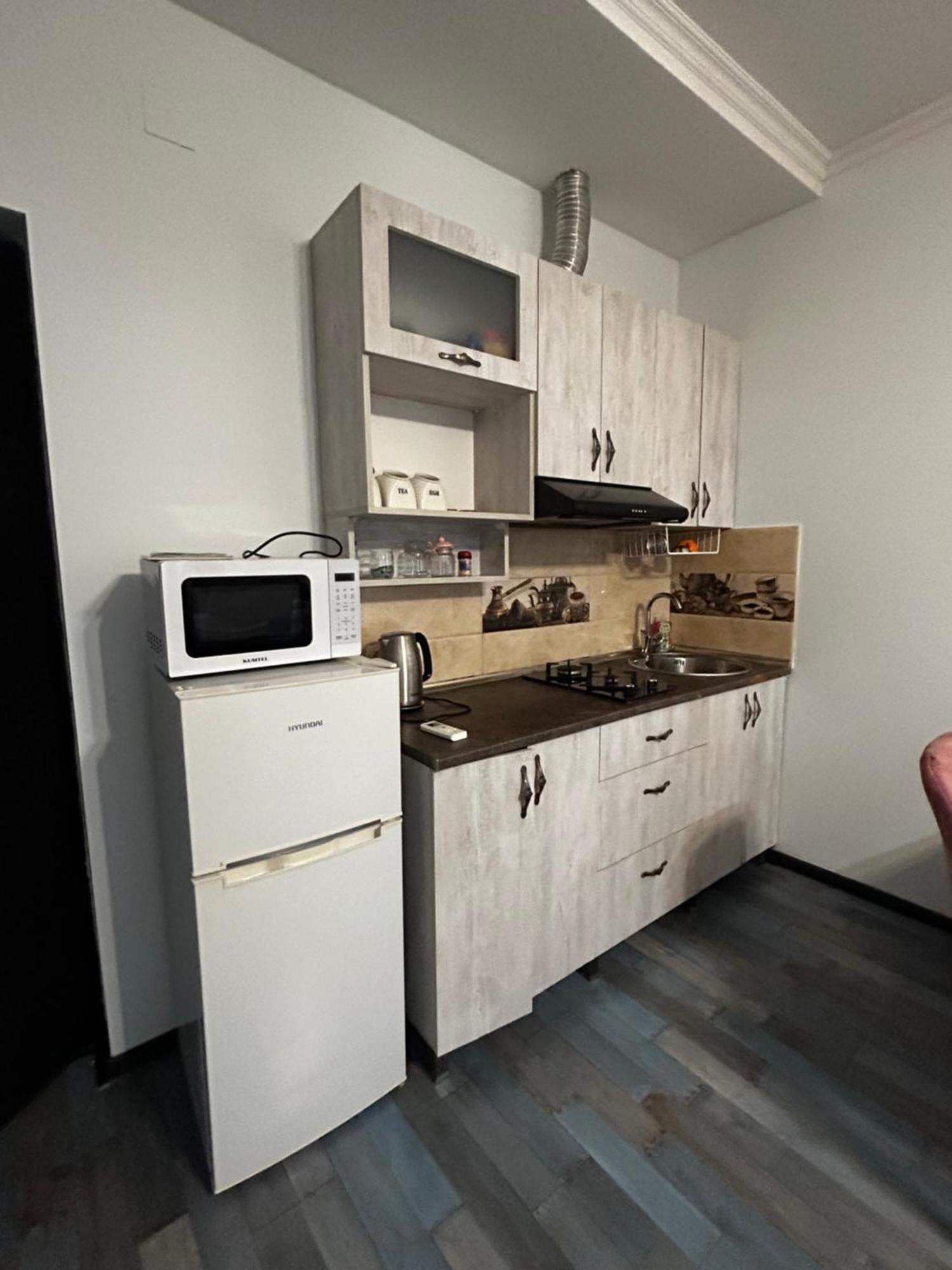 Appartement Мой Дом à Batoumi Extérieur photo