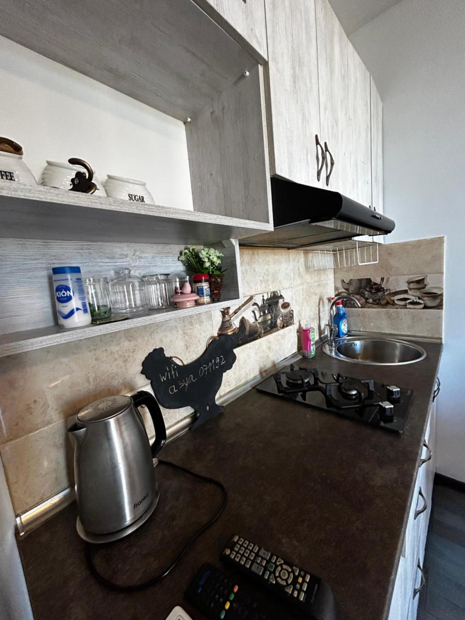 Appartement Мой Дом à Batoumi Extérieur photo